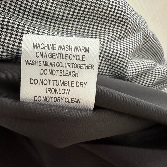 Vest - Picture 5 of 5